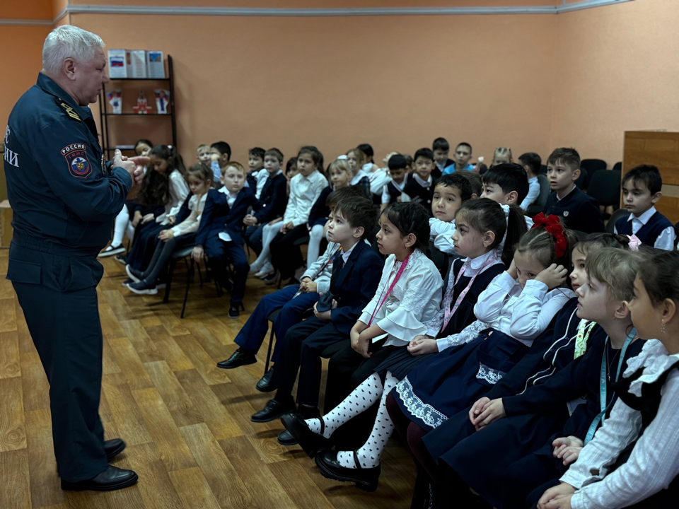 Безопасность на водных объектах встреча с представителем МЧС.